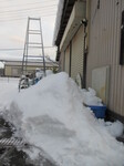 屋根からの雪.JPG