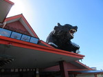 屋根の上の熊.JPG